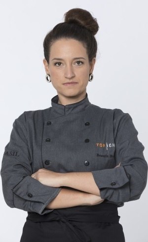 Beatriz opta por não cozinhar e deixa a competição – Foto: Antonio Chahestian/Record TV