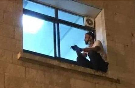 Homem escala parede de hospital para ver a m&atilde;e com Covid-19 – Foto: Reprodu&ccedil;&atilde;o Youtube