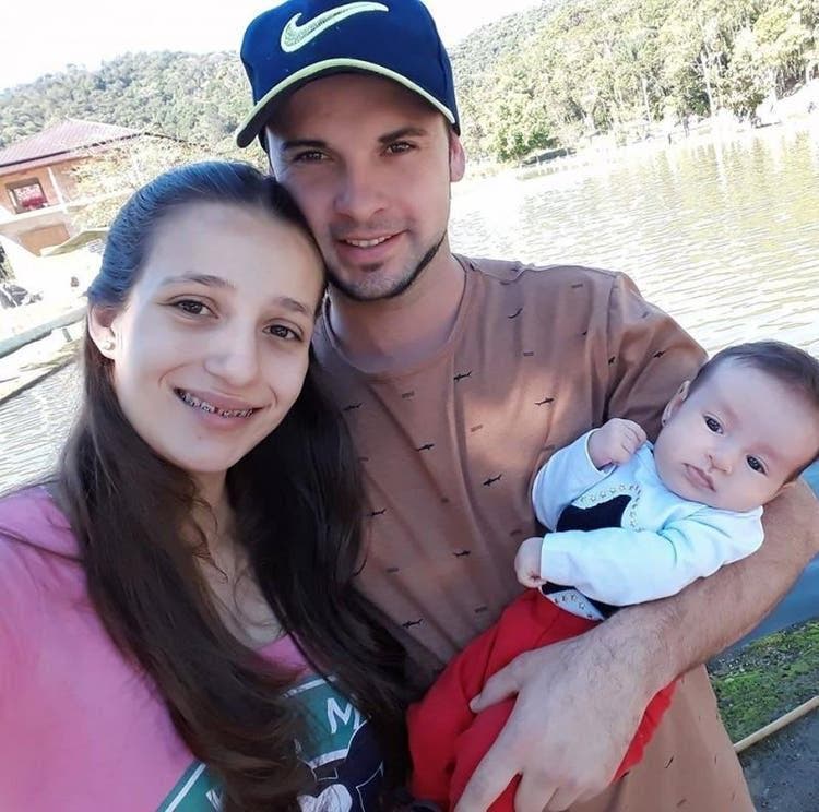 Bianca e L&iacute;via morreram logo ap&oacute;s o acidente na noite de domingo (12) – Foto: Facebook/ND