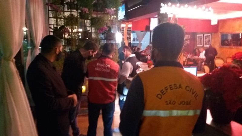 Entre mar&ccedil;o e 24 de julho, a fiscaliza&ccedil;&atilde;o da Prefeitura de S&atilde;o Jos&eacute; fechou quase 8 mil estabelecimentos – Foto: Divulga&ccedil;&atilde;o/Defesa Civil/ND