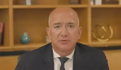 Jeff Bezos, presidente da Amazon falou sobre ações da cultura do cancelamento nesta quarta (29) – Foto: Reprodução/Youtube