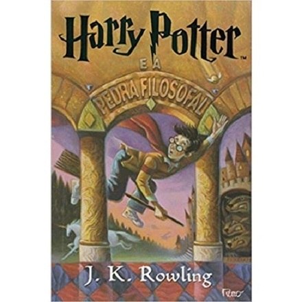 Os livros de J.K. Rowling ganharam imensa popularidade a partir do primeiro romance, Harry Potter e a Pedra Filosofal, em 26 de junho de 1997. São obras de sucesso de crítica e venda em todo o mundo – Foto: Reprodução