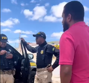 Prefeito de cidade na Bahia questiona blitz em dia de elei&ccedil;&atilde;o: “nunca vi isso” – Foto: V&iacute;deo Twitter