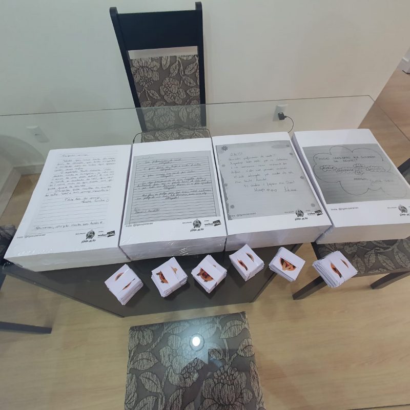 3.750 cartas foram escritas pela comunidade e entregues nos hospitais – Foto: J&uacute;lio Raulino/Arquivo pessoal