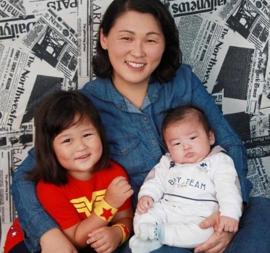 Lucia e os dois filhos morreram ainda no local do acidente na noite de sexta-feira (28) – Foto: Redes Sociais