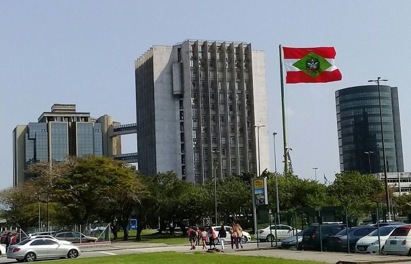 Texto do Sinjusc cobrou informações sobre os casos de contaminação no Poder Judiciário de Santa Catarina – Foto: Divulgacão/JusCatarina/ND