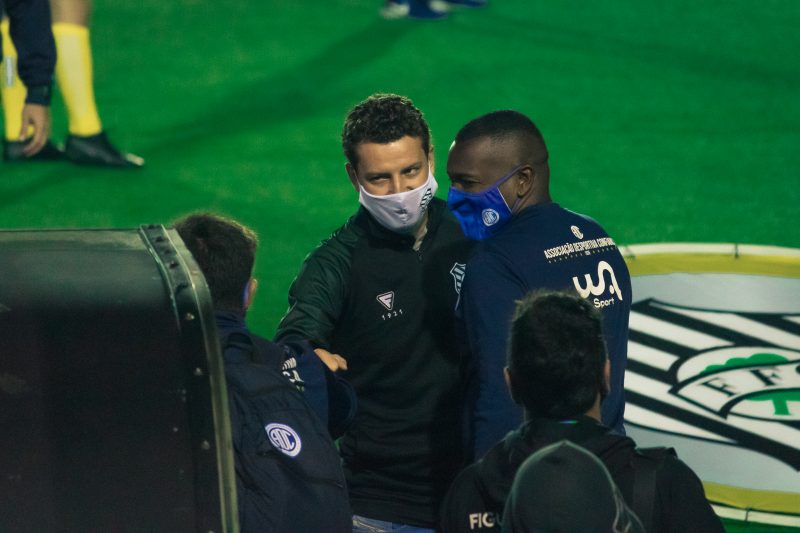 Figueirense aposta 100% no projeto do treinador Elano&nbsp; – Foto: Patrick Floriani/FFC