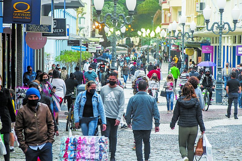 A retomada gradual dos comércios a partir de abril em Santa Catarina ajudou a mitigar os prejuízos acumulados nos meses anteriores &#8211; Anderson Coelho/Arquivo/ND