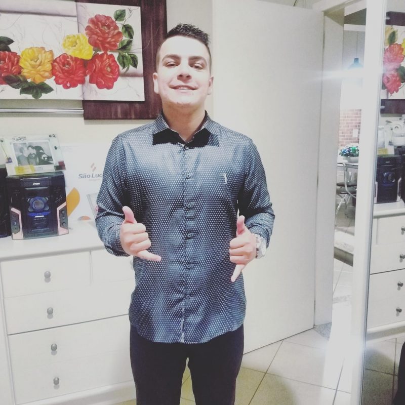 Natural de Tubarão, Mateus era estudante da 7ª fase de Direito e completaria 22 anos no dia 26 deste mês de agosto; ele morreu no Hospital Florianópolis – Foto: Reprodução/Facebook/ND