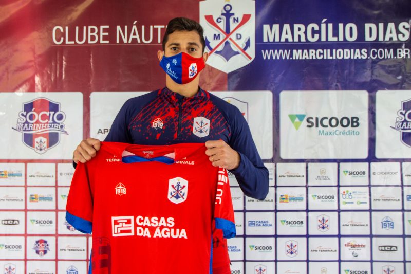 Zagueiro Wallace renova contrato com o Marc&iacute;lio Dias at&eacute; 2021 – Foto: Bruno Golembiewski/CNMD