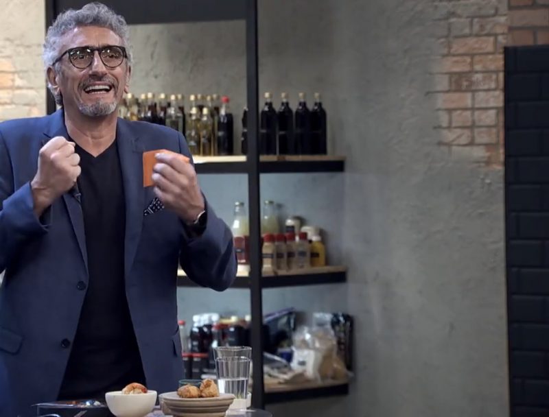 Chef que fizer o melhor “prato feito” da noite escapa da elimina&ccedil;&atilde;o – Foto: Antonio Chahestian/Record TV