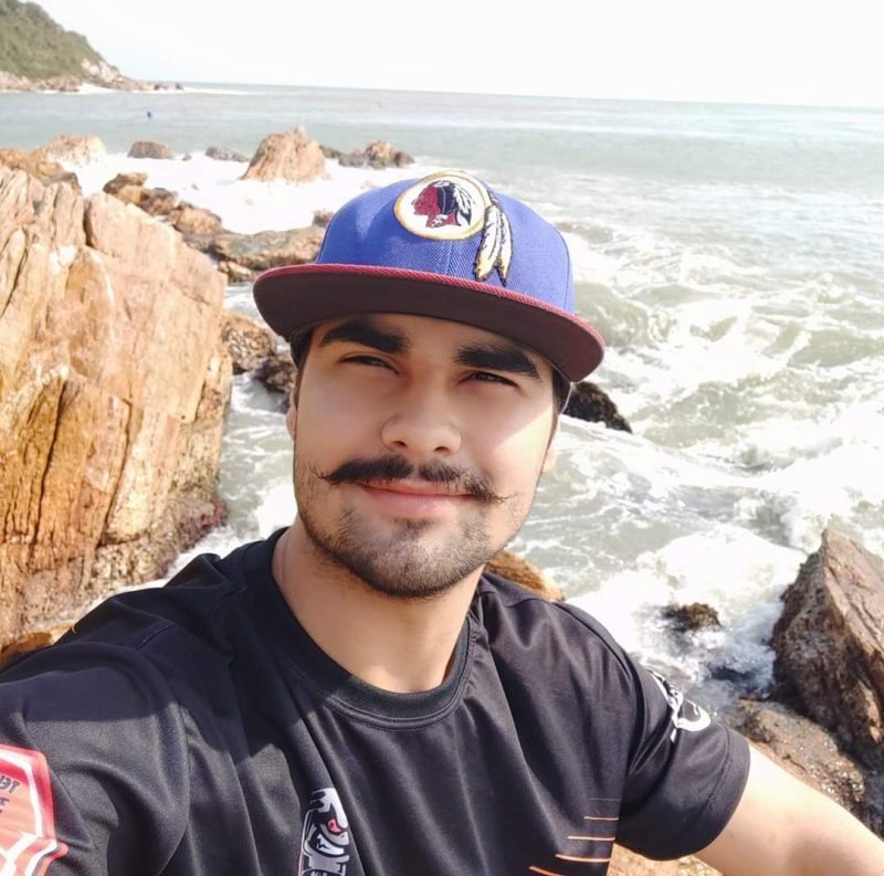 Felipe Rodrigues tinha 22 anos e foi sepultado na tarde de domingo (16), no Cemit&eacute;rio Municipal de Joinville – Foto: Redes Sociais/Reprodu&ccedil;&atilde;o