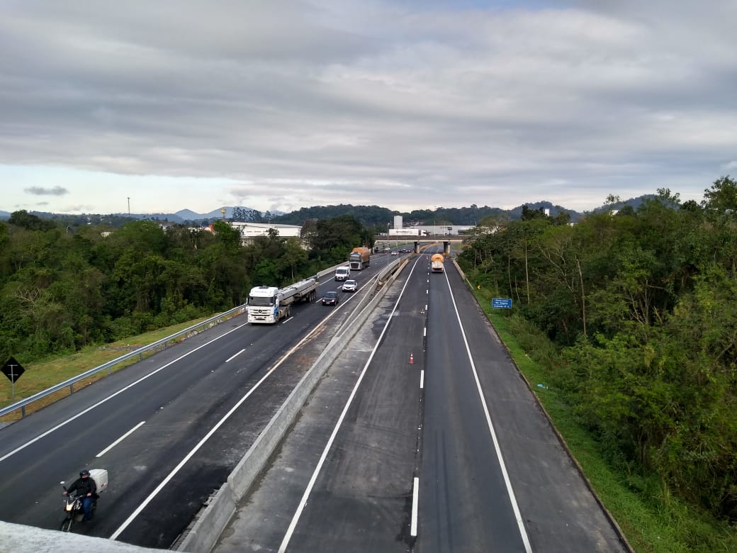 In August 2020, DNIT released the new Mafisa viaduct on BR-470 in Blumenau - Aline Camargo / Grupo ND.