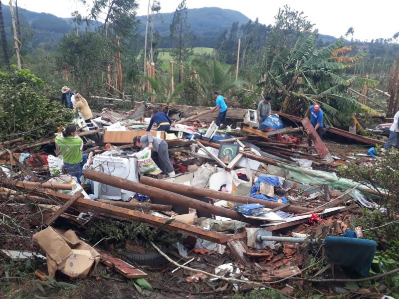A cidade de Irineópolis foi uma das mais castigadas com o tornado que atingiu Santa Catarina na sexta-feira (14) – Foto: Prefeitura de Irineópolis/Divulgação