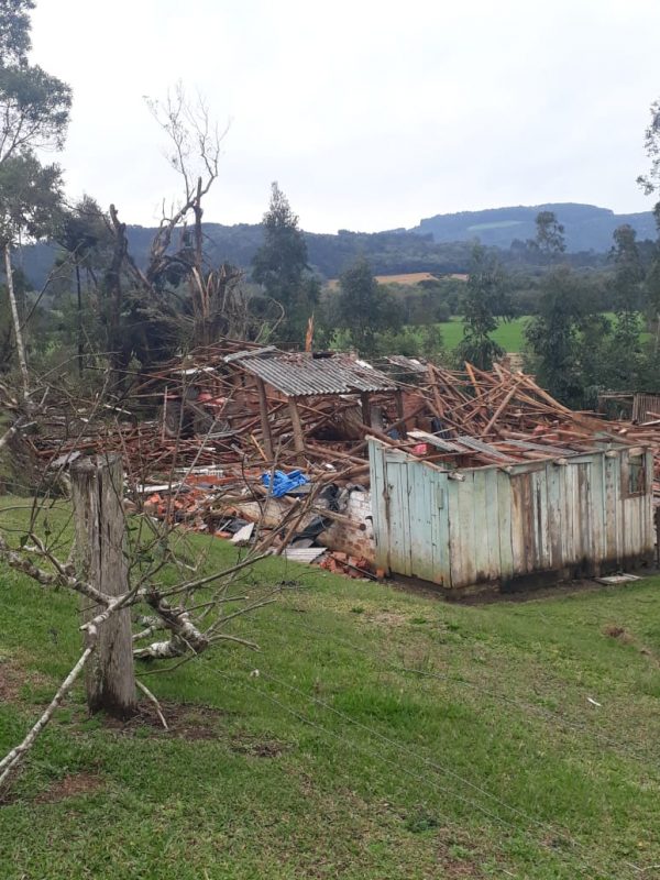 Além disso, a Prefeitura chegou a montar um abrigo para receber as vítimas – Foto: Prefeitura de Irineópolis/Divulgação