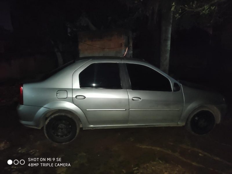 Pol&iacute;cia encontrou o carro que teria sido usado pelo suspeito ao efetuar os disparos – Foto: Pol&iacute;cia Militar/Divulga&ccedil;&atilde;o