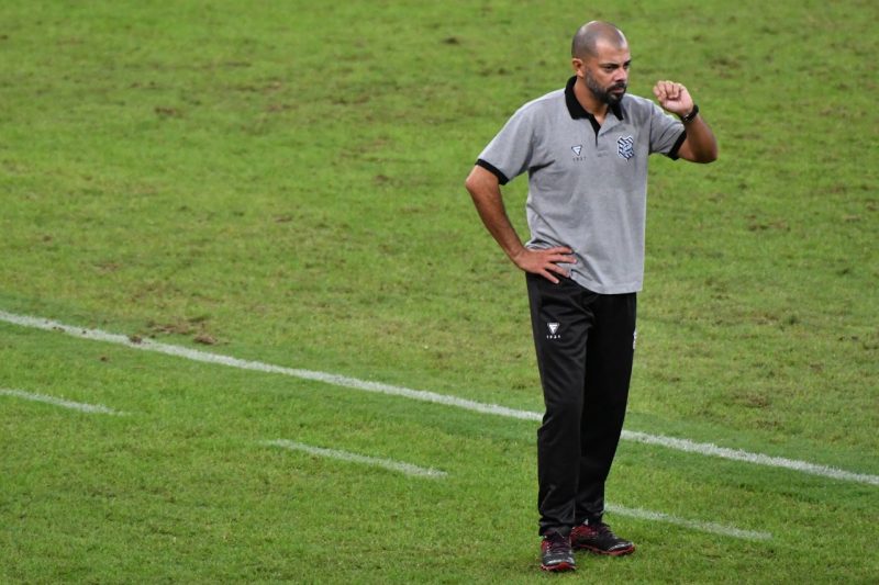 M&aacute;rcio Coelho, t&eacute;cnico do Figueirense, disse que n&atilde;o se sente pressionado no cargo – Foto: Alexandre Brum/Estad&atilde;o Conte&uacute;do/Divulga&ccedil;&atilde;o/ND