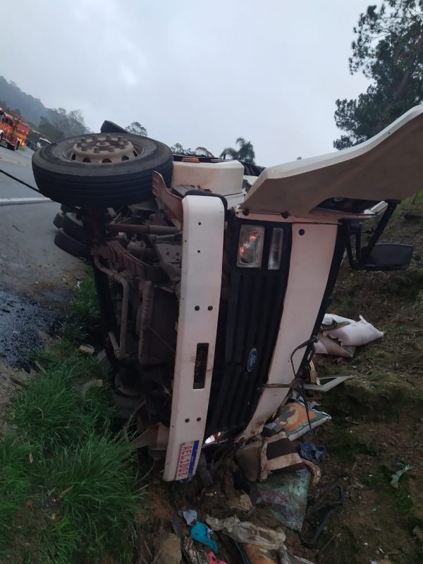 Motorista de 26 anos morreu ap&oacute;s acidente – Foto: Divulga&ccedil;&atilde;o/PRF