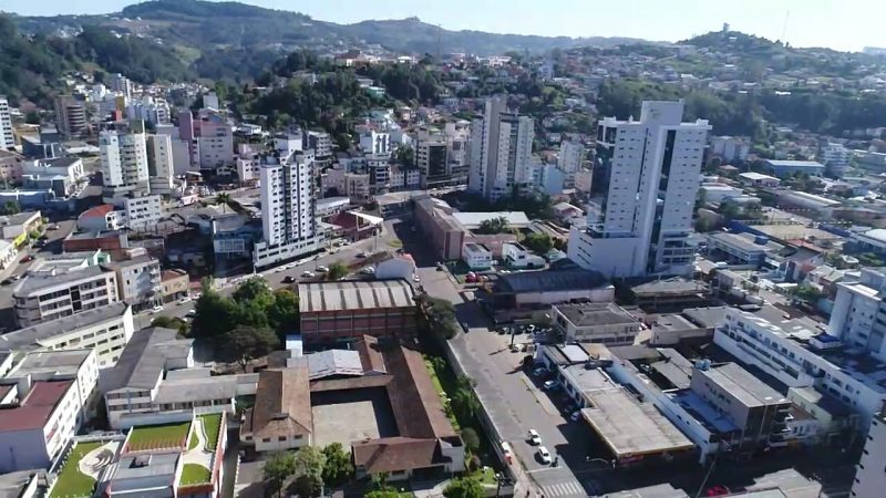 Prefeito Rogério Pacheco toma atitude mais severa para tentar conter o avanço da doença – Foto: Secom Prefeitura de Concórdia