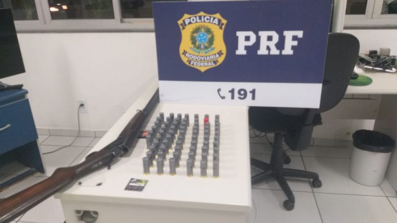 PRF apreende 14 aves abatidas com espingarda na BR-101, em Jaguaruna – Foto: PRFSC/DIvulga&ccedil;&atilde;o/ND