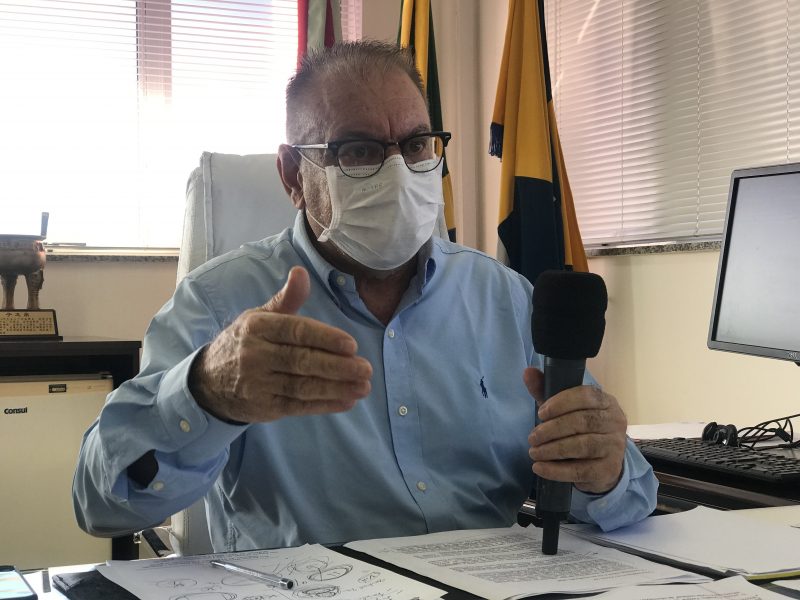 Prefeito de Itaja&iacute; fala sobre a pol&ecirc;mica ozonioterapia – Foto: Isabela Corr&ecirc;a/ ND