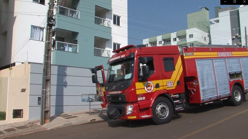 Bombeiros são acionados no início da tarde para combater incêndio em apartamento &#8211; Foto: Reprodução ND
