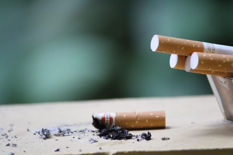 Cigarros eram contrabandeados pela facção criminosa &#8211; Foto: Pexels/Reprodução/ND