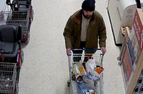 Fazendeiro fazendo compra na loja que contaminou comidas de beb&ecirc; para extorquir supermercado – Foto: Divulga&ccedil;&atilde;o