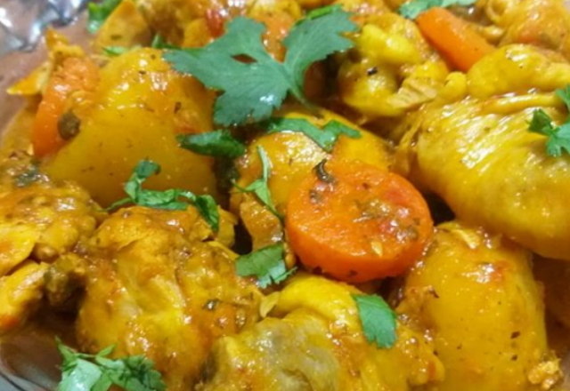 Viviane Miranda preparou um frango suculento para encher os olhos e dar água na boca – Foto: Reprodução/Instagram