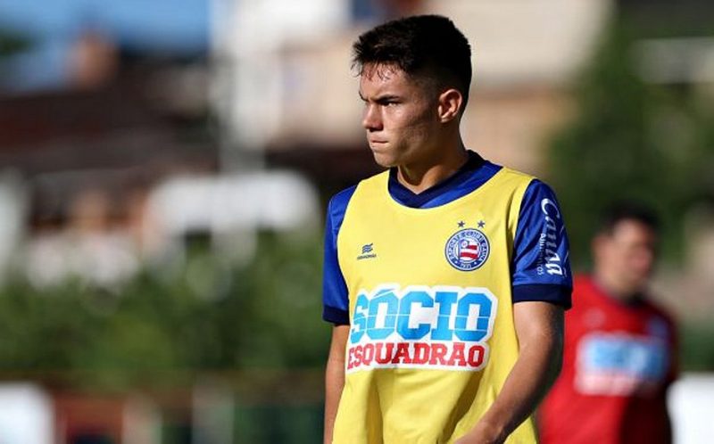 Jaques tem 22 anos e deve ficar no clube at&eacute; o final da s&eacute;rie D – Foto: zagueiro JEC – foto EC Bahia