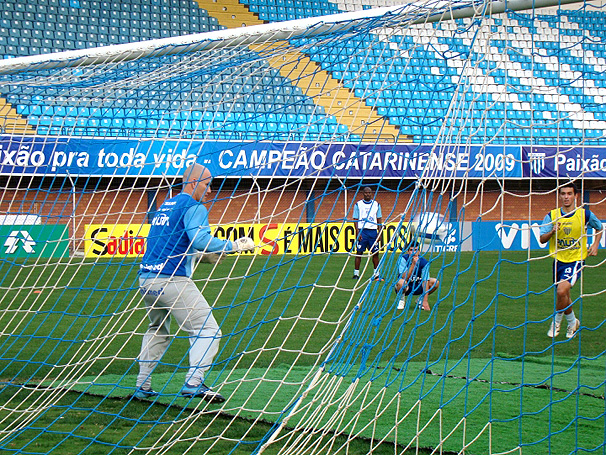 Eduardo Martini marcou gol impressionante pelo Ava&iacute; em 2008&nbsp; – Foto: Reprodu&ccedil;&atilde;o/Ava&iacute;