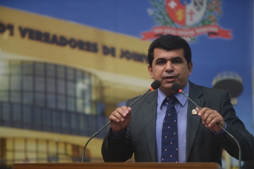 &Eacute; a primeira vez que Levi disputa as elei&ccedil;&otilde;es para prefeito – Foto: CVJ/Divulga&ccedil;&atilde;o