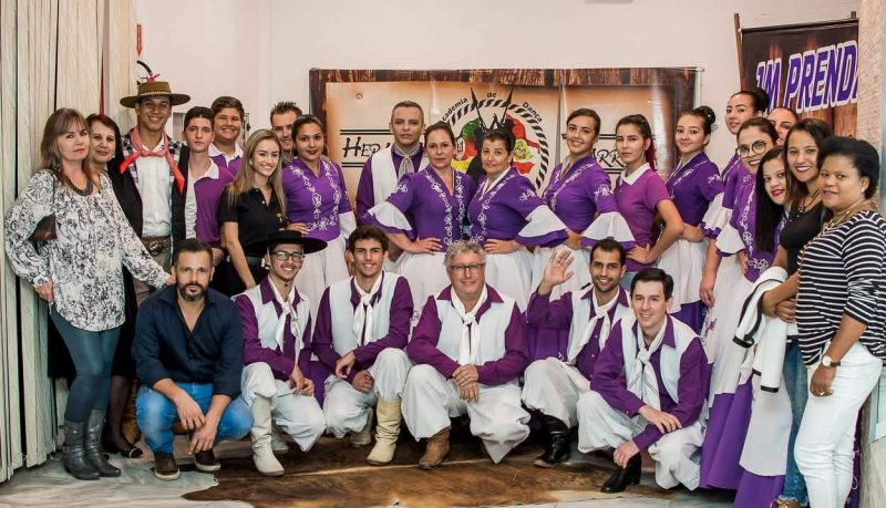 Turma do grupo Ga&uacute;chos do Litoral – Foto: Arquivo pessoal