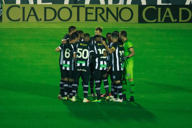 Elano v&ecirc; evolu&ccedil;&atilde;o na equipe do Figueirense&nbsp; – Foto: Patrick Floriani/FFC/ND