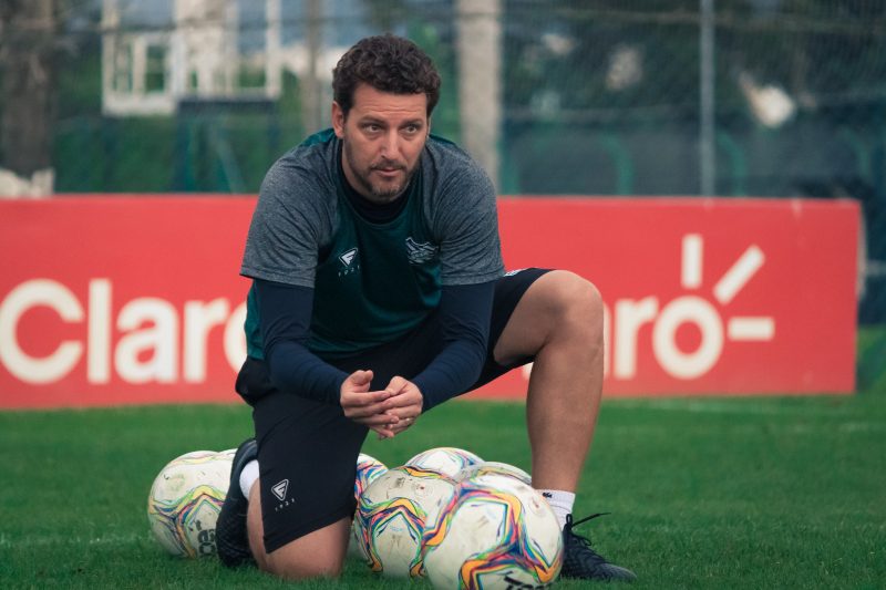 Elano revela que Figueirense tem “contrata&ccedil;&otilde;es engatilhadas” para a S&eacute;rie B – Foto: Patrick Floriani / FFC / Divulga&ccedil;&atilde;o / ND