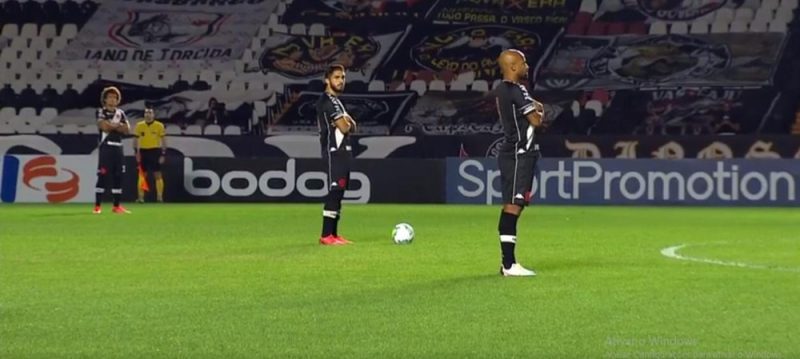 H&aacute; outras formas de protestar no futebol. – Foto: Reprodu&ccedil;&atilde;o/ND