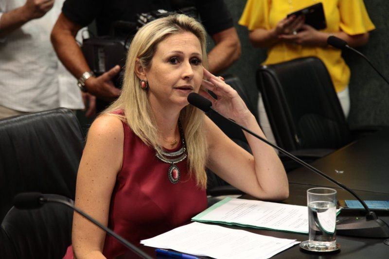 Ana Carolina desiste de candidatura &agrave; prefeitura de Itaja&iacute; – Foto: Reprodu&ccedil;&atilde;o Facebook