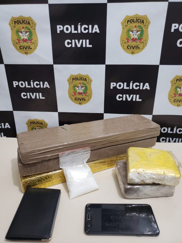 Em agosto, suspeito j&aacute; havia sido localizado com drogas na BR-101 – Foto: Pol&iacute;cia Civil/Divulga&ccedil;&atilde;o
