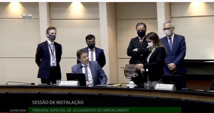 Urna hist&oacute;rica – Foto: ALESC/ND