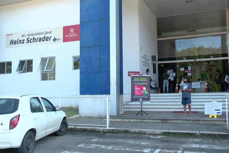 Ambulat&oacute;rios gerais, como o do Centro, continuar&atilde;o com exig&ecirc;ncia do uso da m&aacute;scara dentro das unidades de sa&uacute;de – Foto: Reprodu&ccedil;&atilde;o/NDTV/ND