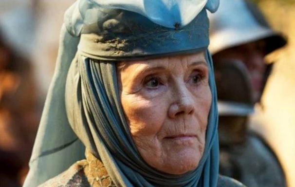 Diana Rigg interpretava Olenna Tyrel na S&eacute;rie Game of Thrones – Foto: Reprodu&ccedil;&atilde;o/Metr&oacute;poles/HBO