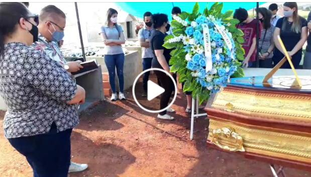 Enterro foi acompanhado por milhares de pessoas – Foto: Reprodu&ccedil;&atilde;o/Facebook/ND