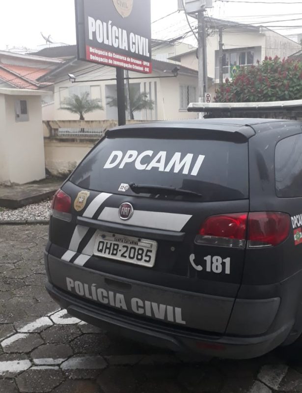 Dois homens s&atilde;o presos em Brusque por estupro de vulner&aacute;vel – Foto: Pol&iacute;cia Civil de Brusque