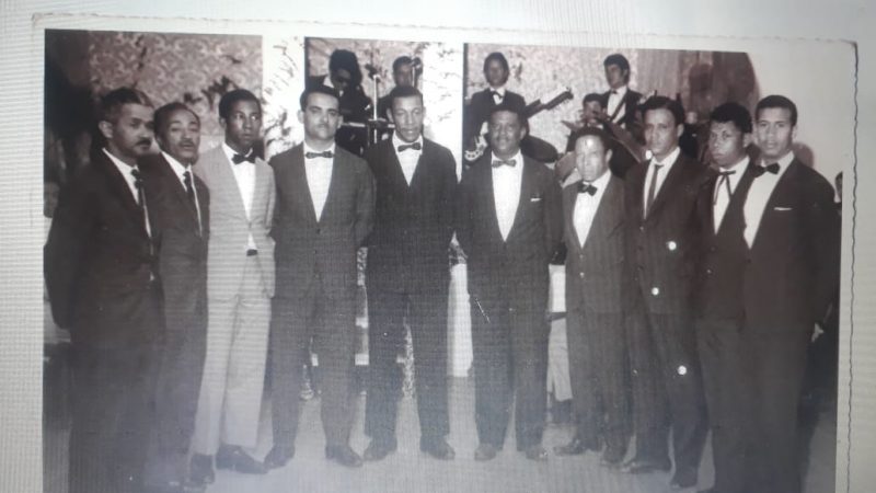 Integrantes do clube prontos para o baile na d&eacute;cada de 1960 – Foto: Divulga&ccedil;&atilde;o/ND