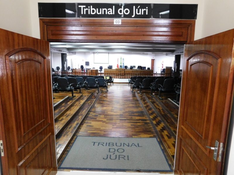 Dupla foi condenada por matar motorista de aplicativo em Joinville &#8211; Foto: Fórum de Joinville/Divulgação