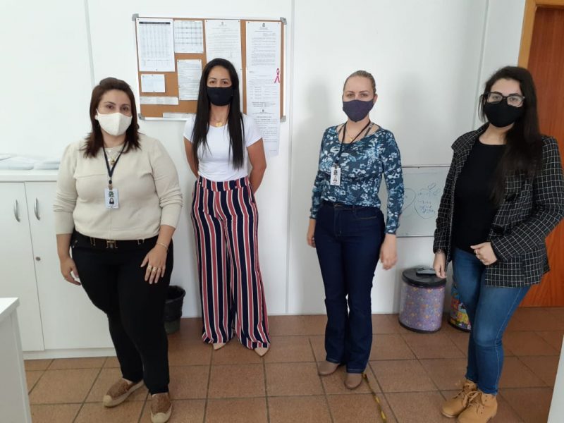 Conselheiras do Conselho Tutelar Sul de Chapec&oacute; Eliane Saugo, Adriele Bentz Pereira, Camila Campagnaro e Giovana Sanches, fazem o acompanhamento e aconselhamento das fam&iacute;lias. – Foto: Caroline Figueiredo/ND