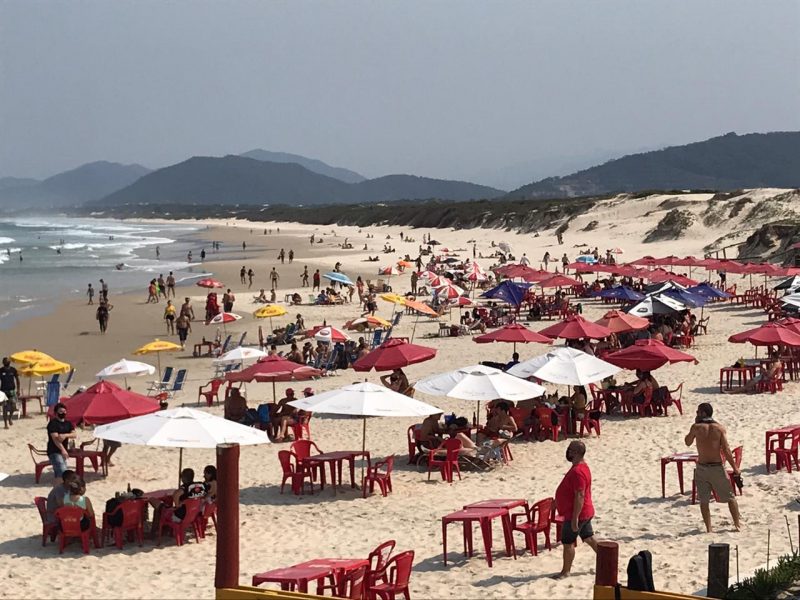 Jovem que morreu ap&oacute;s cair de cost&atilde;o em Florian&oacute;polis &eacute; identificada – Foto: Anderson Coelho/ND