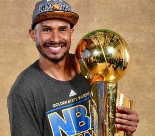 Leandrinho far&aacute; parte da comiss&atilde;o t&eacute;cnica dos Warriors – Foto: Reprodu&ccedil;&atilde;o/Instagram/ND