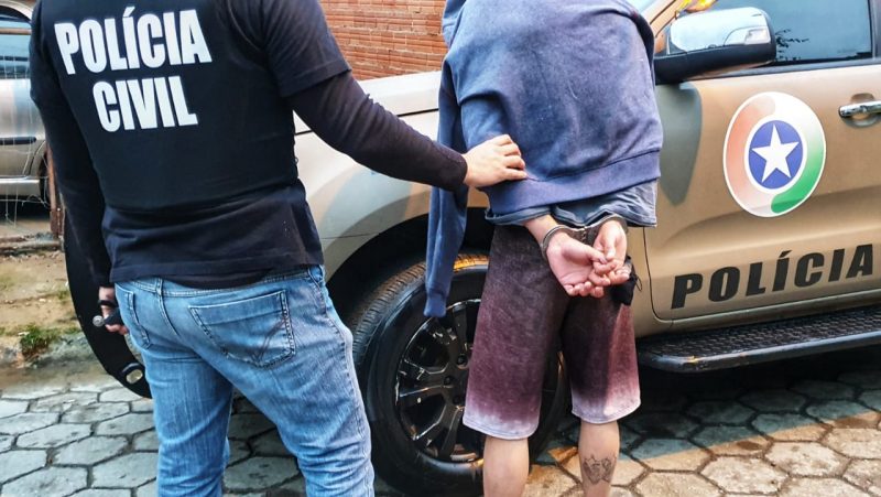 Dois suspeitos de roubo que causou R$ 8 mil de preju&iacute;zo em loja s&atilde;o presos em Blumenau – Foto: Divulga&ccedil;&atilde;o/ Pol&iacute;cia Militar de Blumenau