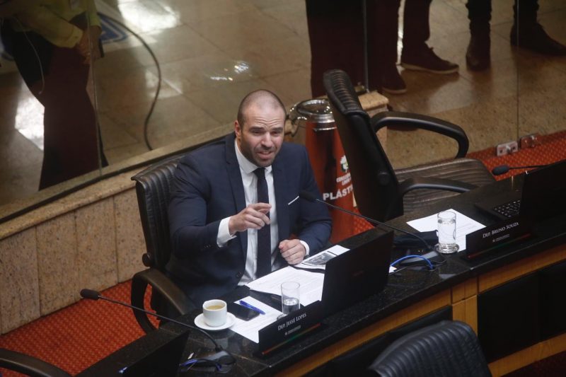 Projeto do deputado estadual Jessé Lopes passou na Comissão de Constituição e Justiça da Assembleia – Foto: Anderson Coelho/ND
